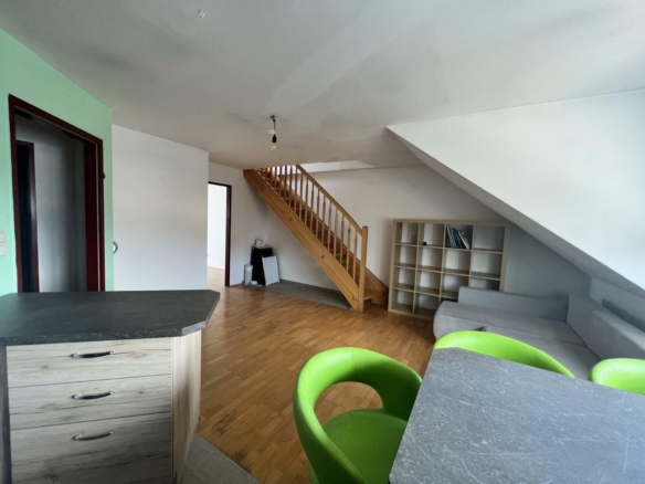 7E51C6AB-565A-4E4C-ABE8-354708D5A1F8