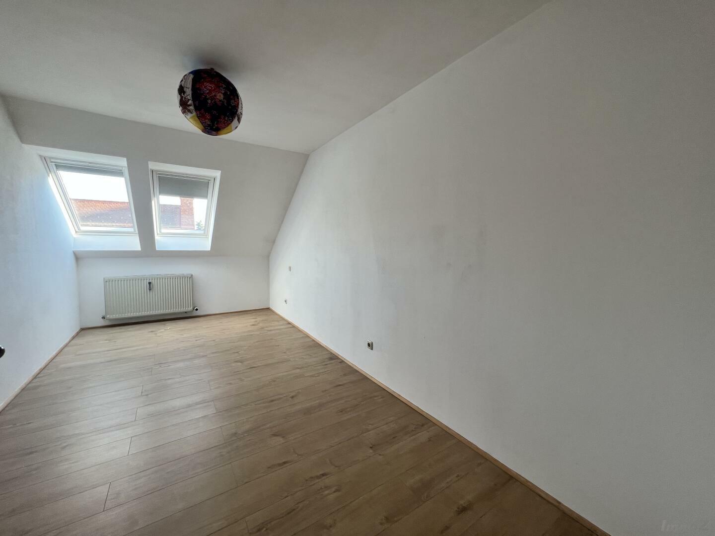 CC5E8417-5DB6-4FF6-9E51-6FA8145F06CE