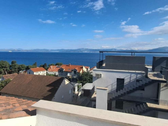 WhatsApp Image 2025-05-02 at 11.00.38