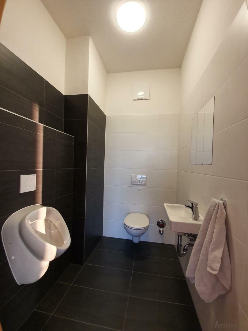 Gradnerstraße 4-Zi Gäste-WC