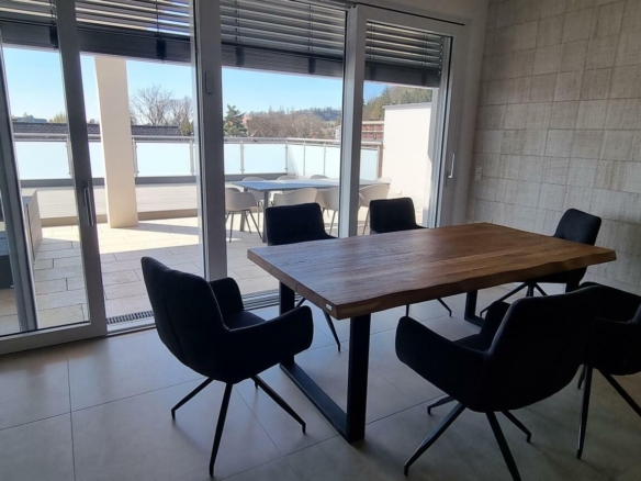 Gradnerstraße 4 Zi Esstisch