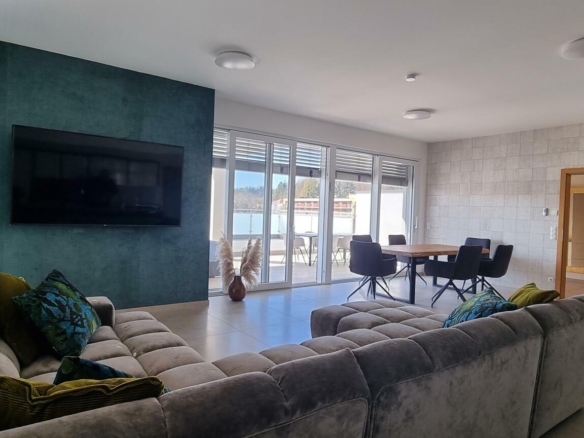 Gradnerstraße 4-Zi möbl. WZ 1