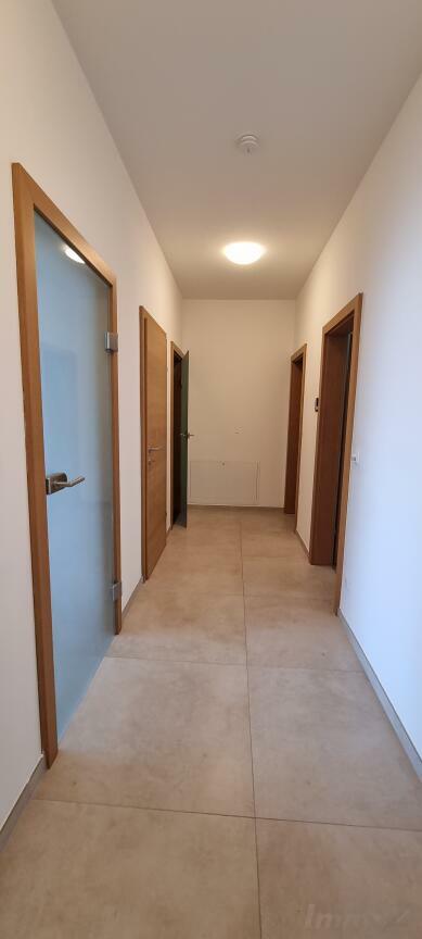 Gradnerstraße 4-Zi möbl. Zwischenraum