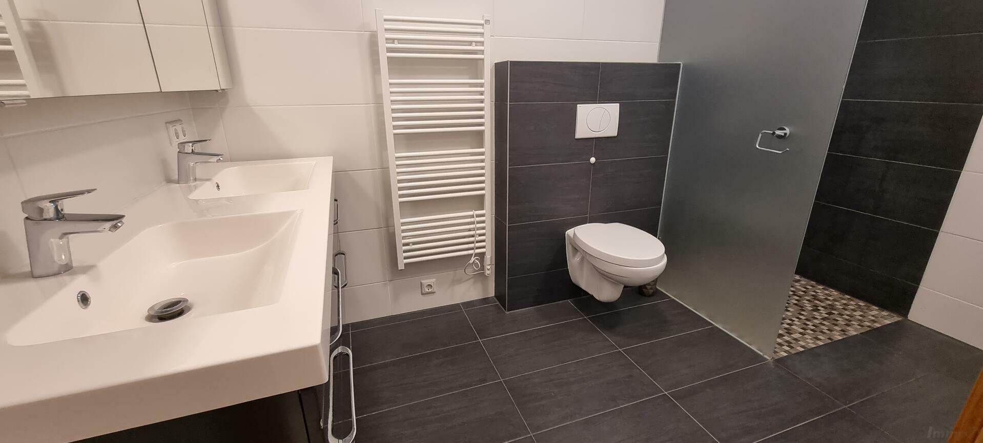 Gradnerstraße 4-Zi möbl. Bad 1