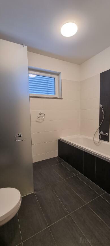 Gradnerstraße 4-Zi möbl. Bad 2