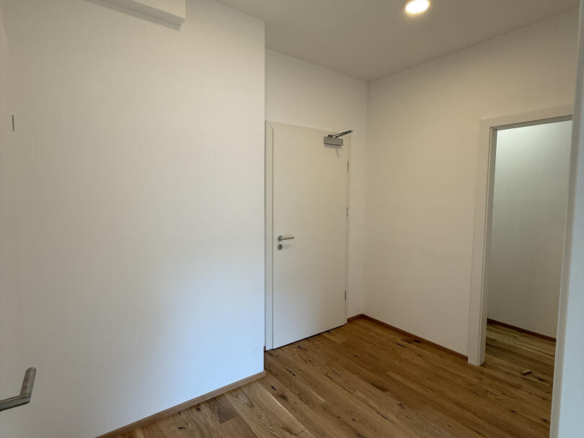 20250520_105909106_iOS