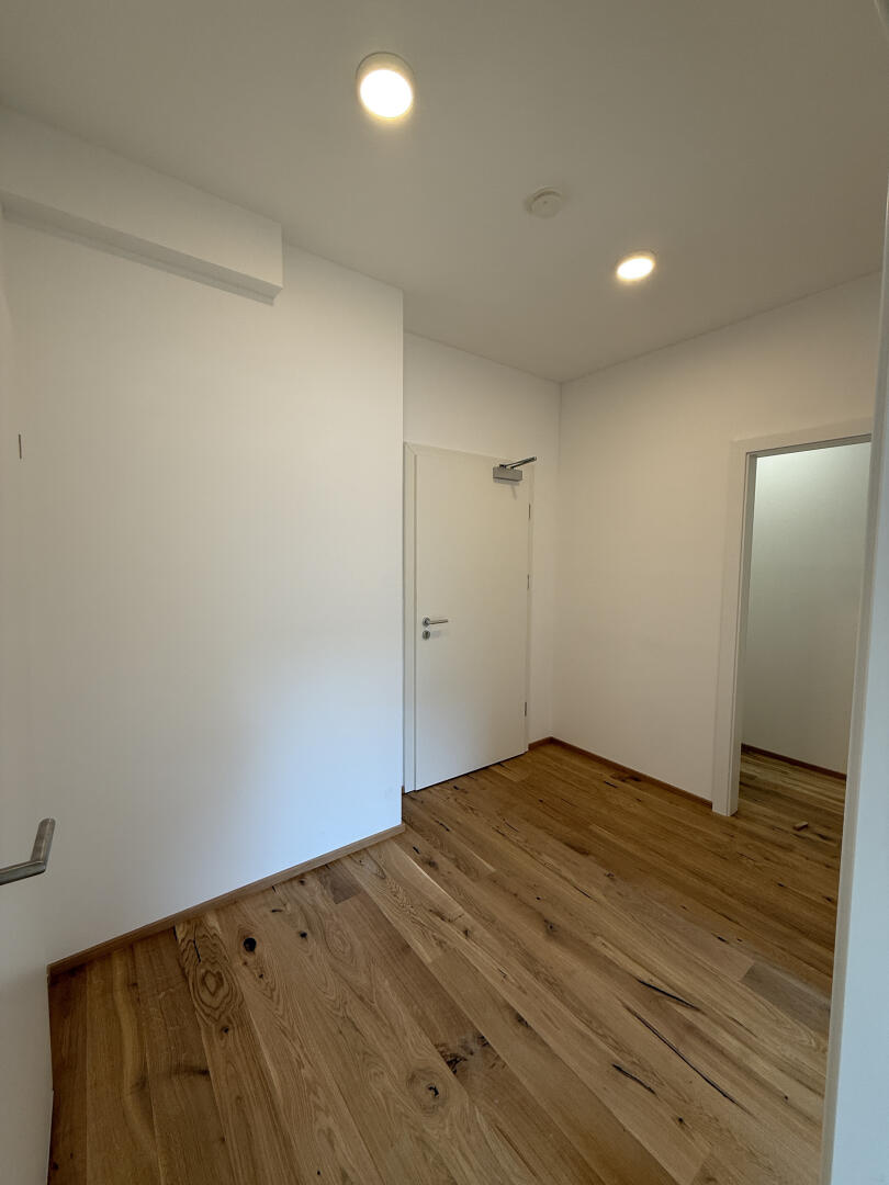 20250520_105909106_iOS