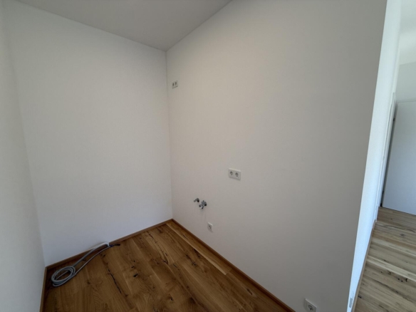 20250520_110024264_iOS