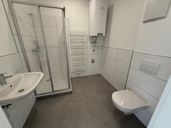 20250520_110036356_iOS