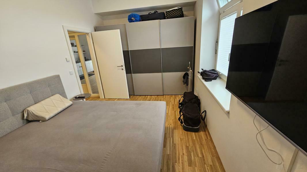 geräumiges Schlafzimmer (auf Wunsch im KP inkludiert!)