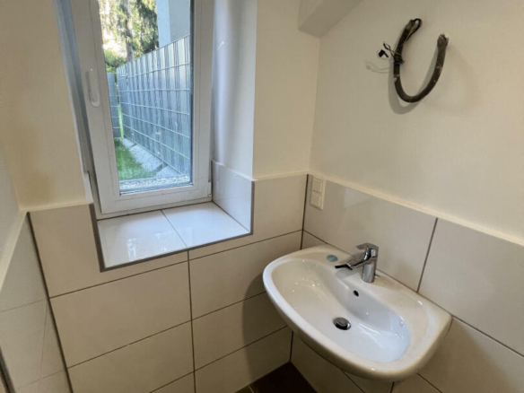 20240719_063851701_iOS