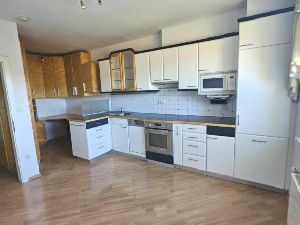 separate (Tischler-) Küche