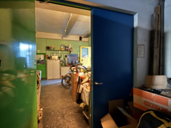 20251110_144646613_iOS