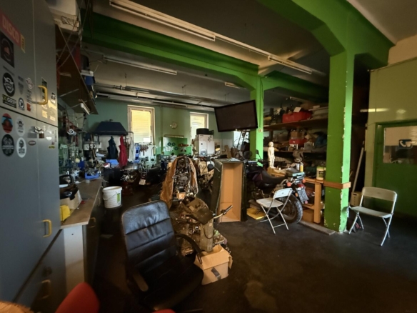 20251110_144701141_iOS