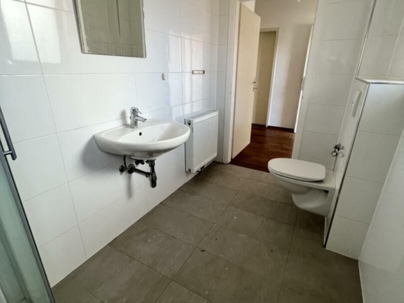 20220705_095800873_iOS