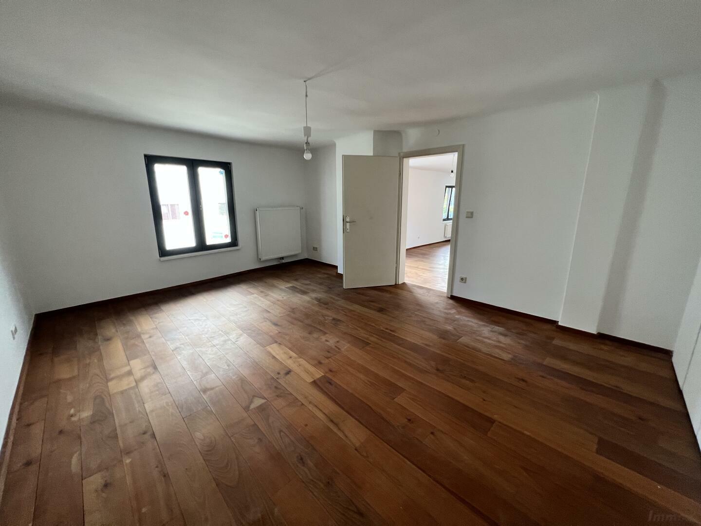 20220705_095924904_iOS