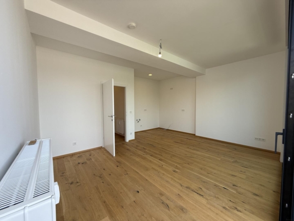 20250520_110604672_iOS