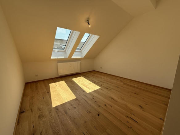 20250520_110714170_iOS