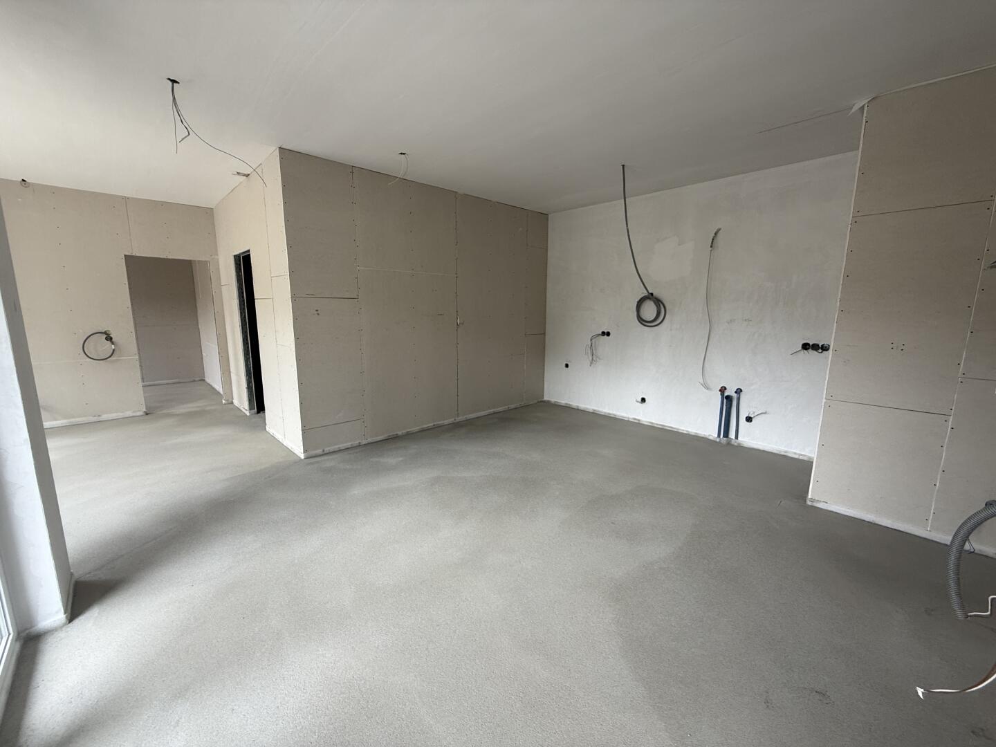 20250902_094746079_iOS