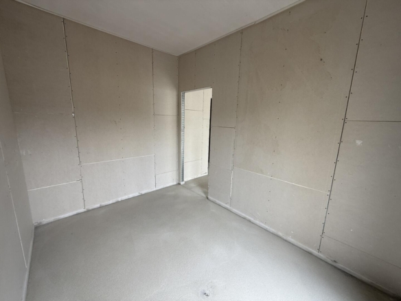 20250902_094831805_iOS