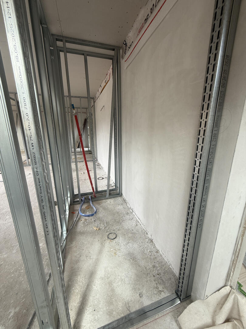 20250902_100133550_iOS