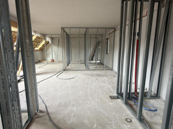 20250902_100138027_iOS