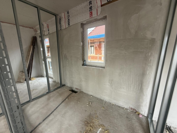 20250902_100211808_iOS