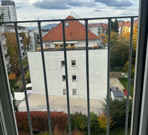 französisches Fenster in den Innenhof