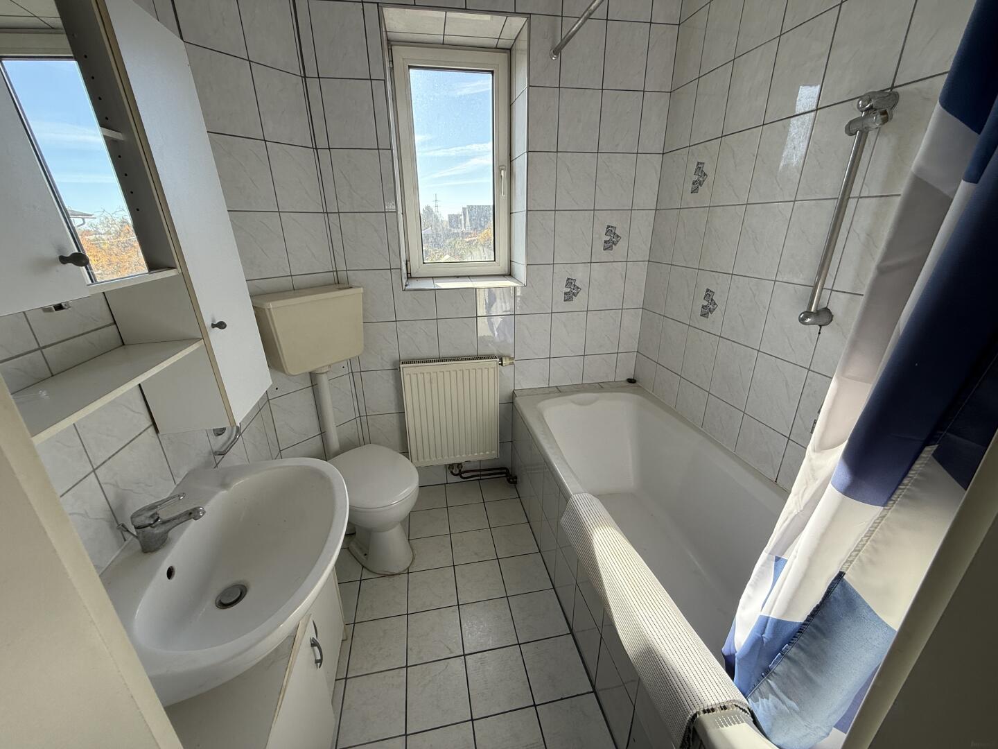 20251105_094701630_iOS