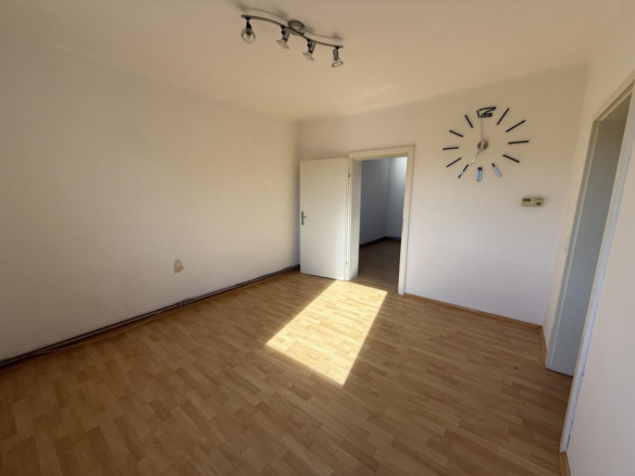 20251105_094719805_iOS