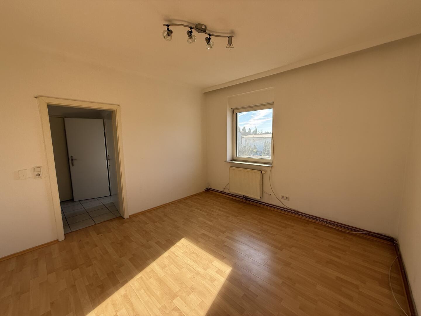 20251105_094729341_iOS