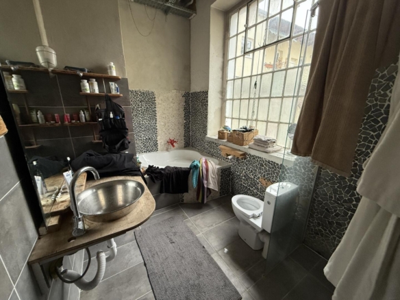 20250121_115710352_iOS