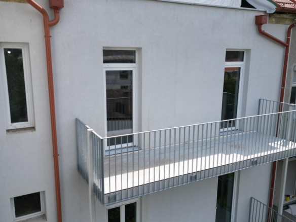 20240527_151439065_iOS