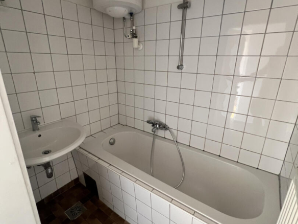 20240712_060846916_iOS