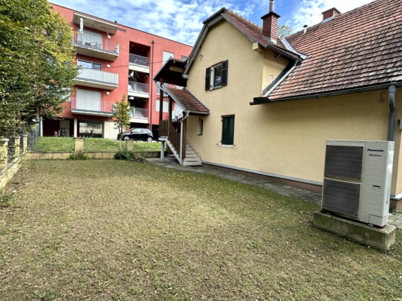 20241001_111210036_iOS