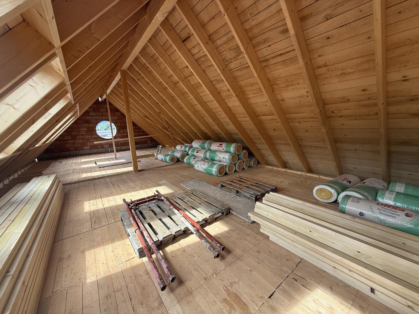 20250902_095646272_iOS