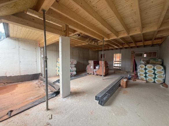 20250902_095742048_iOS