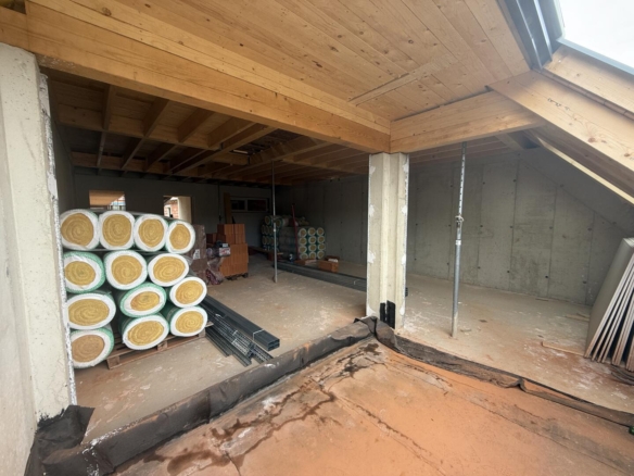 20250902_095751002_iOS