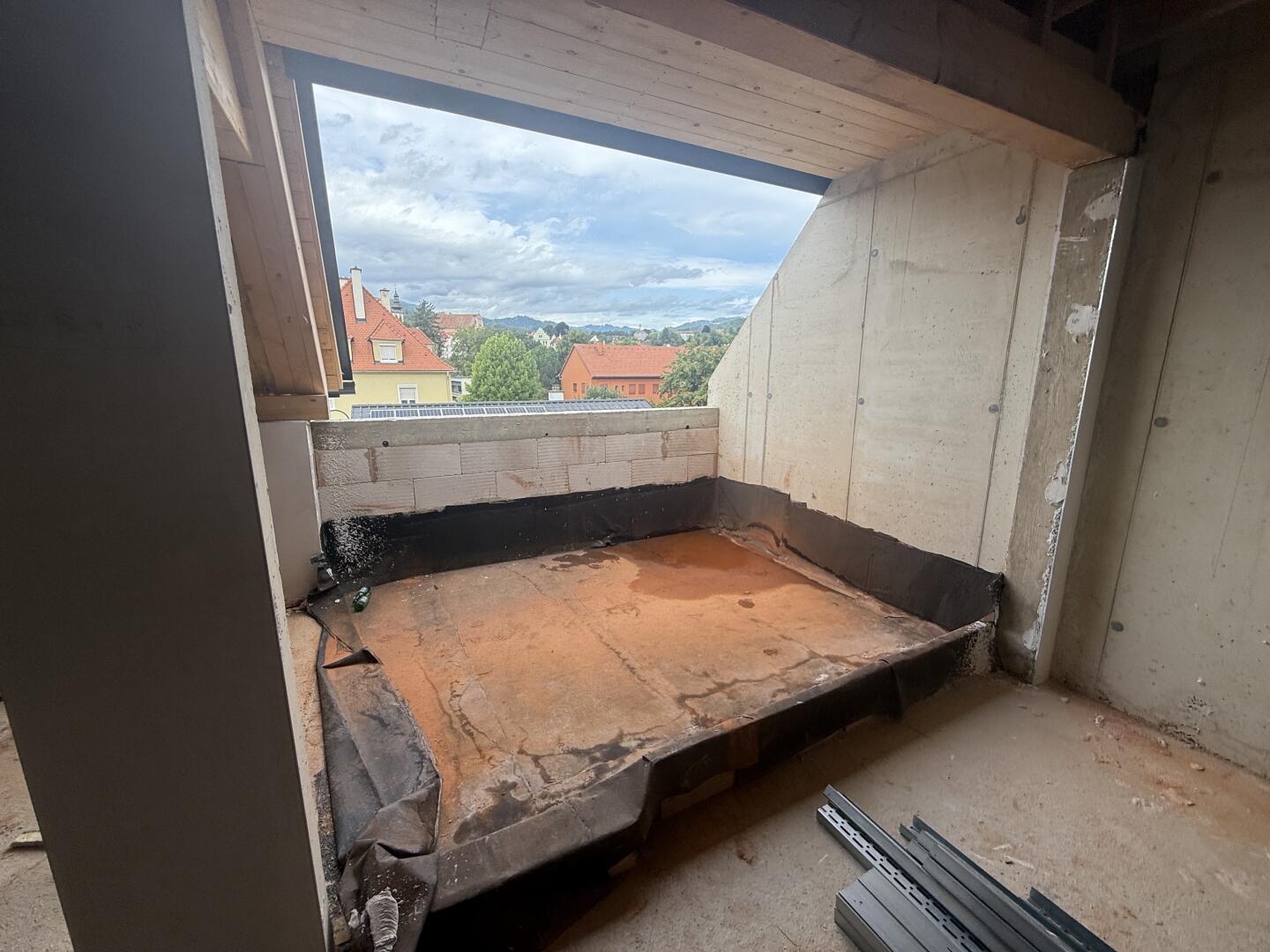 20250902_095935914_iOS