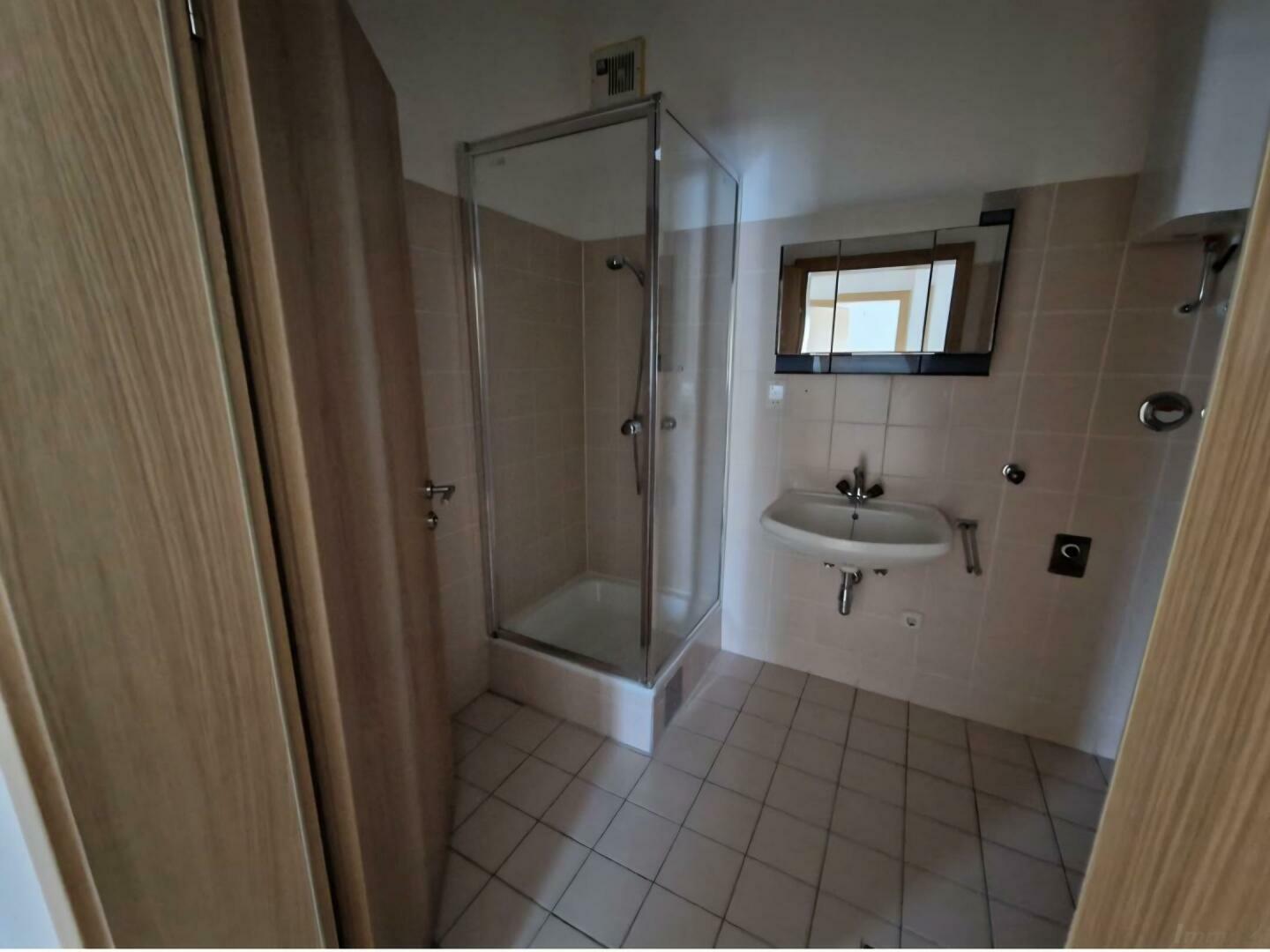 Screenshot_20251127_120803_Gallery