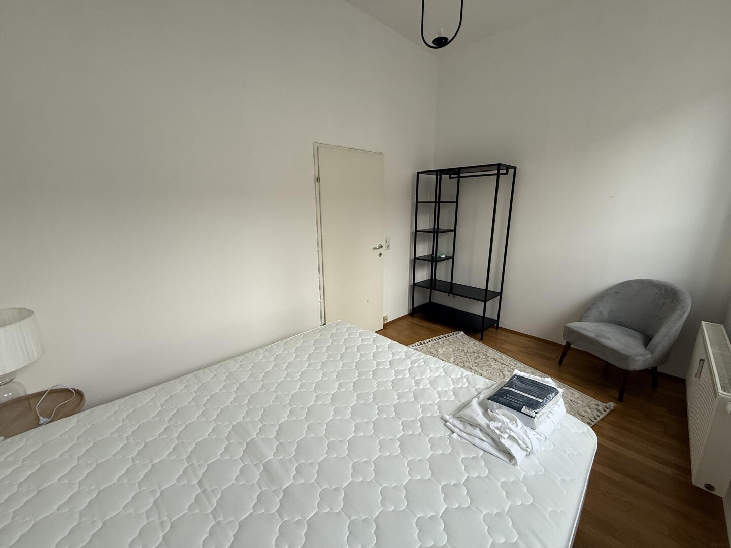 20251124_124234339_iOS