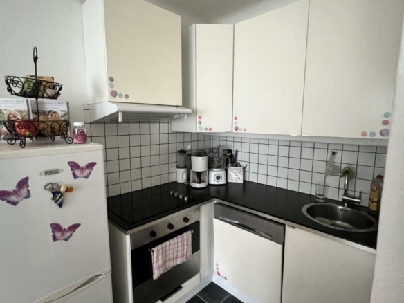 CAF2A7CE-A0BF-4C78-AD94-4F4860A0307C