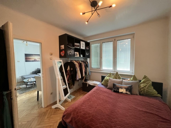 C390779A-DA9A-4DA8-9209-76C7AA89B6E5