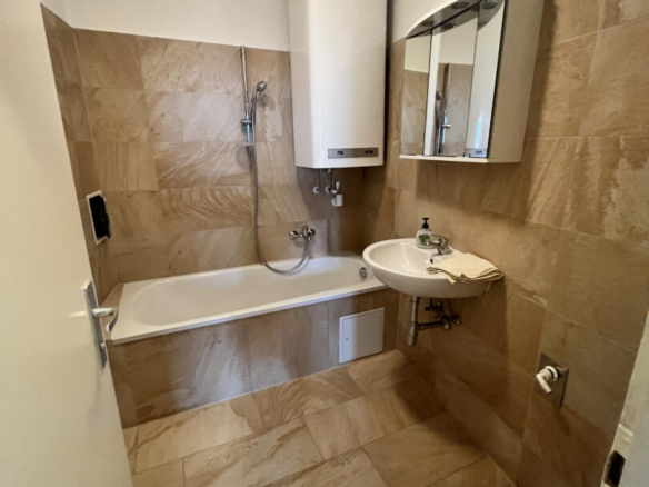 20241023_093211720_iOS