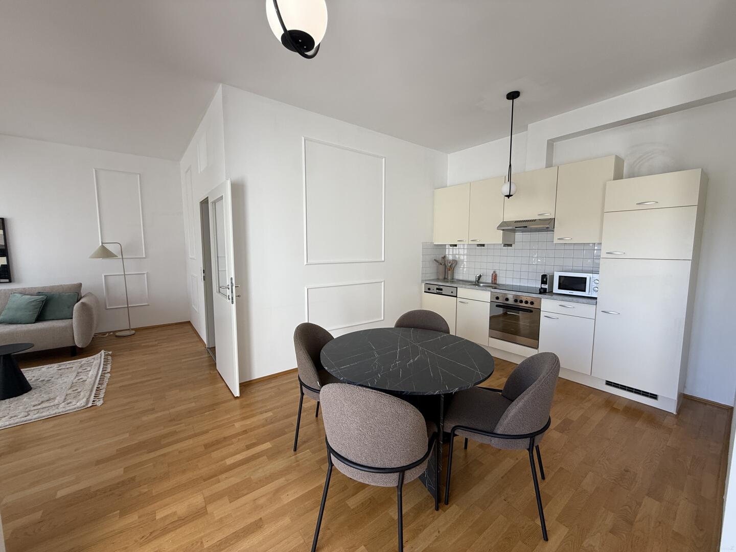 20250730_110518865_iOS