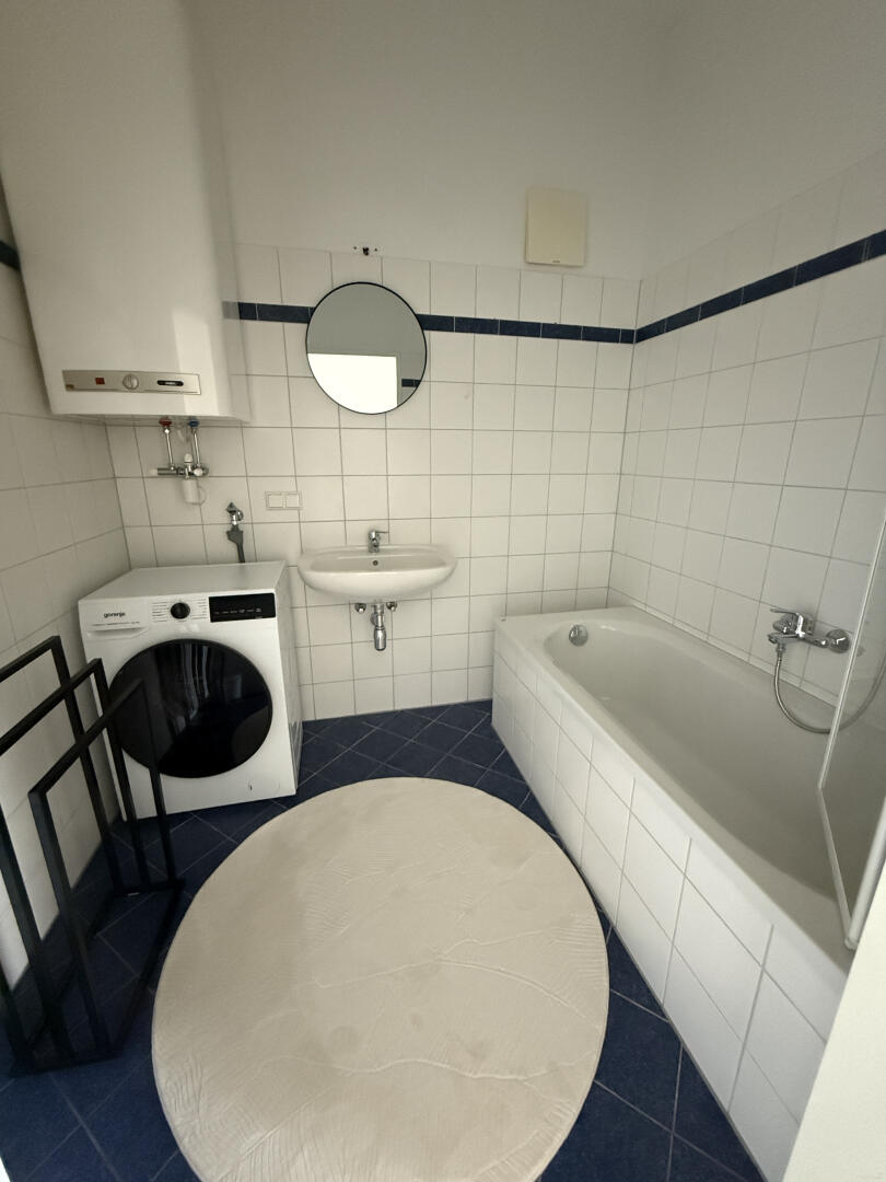 20250730_110549627_iOS