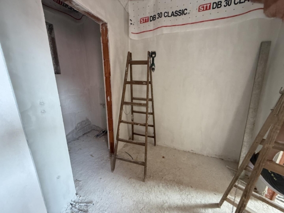 20250902_095323780_iOS