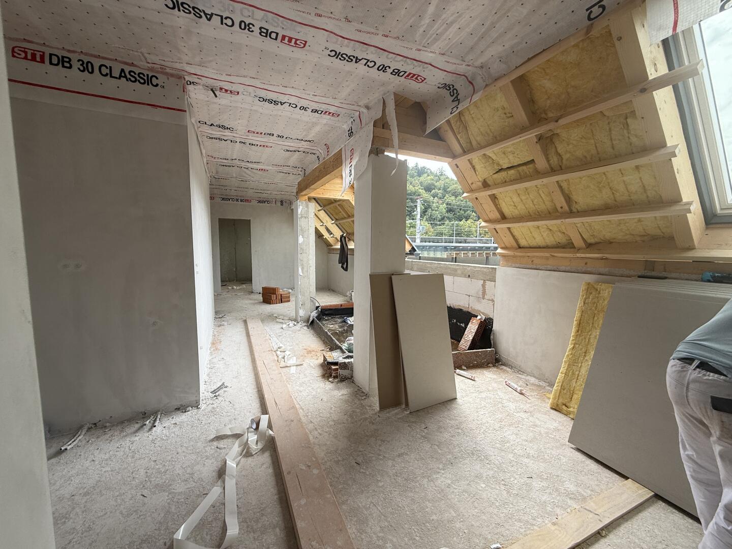 20250902_095335114_iOS