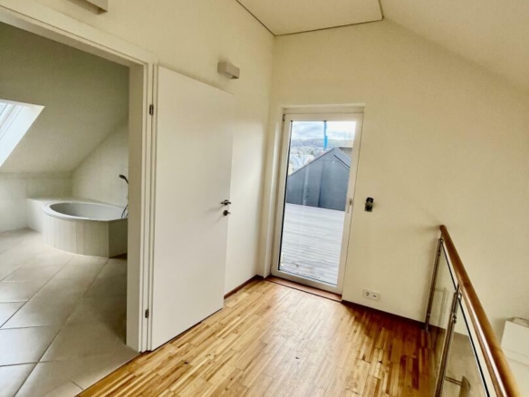 Ausgang auf die Terrasse von der Galerie