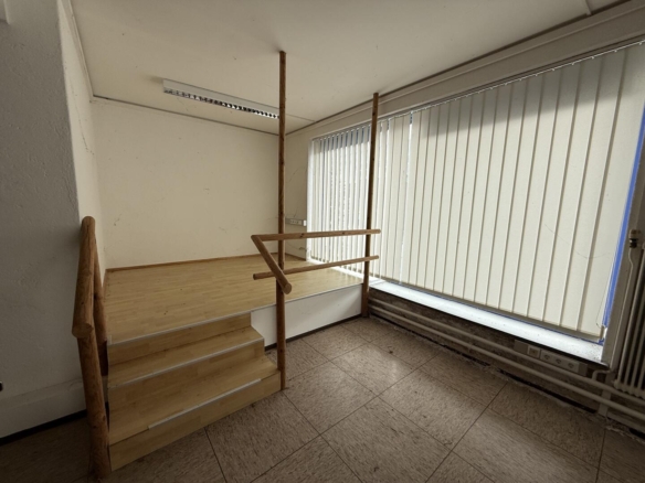 20251114_095830999_iOS